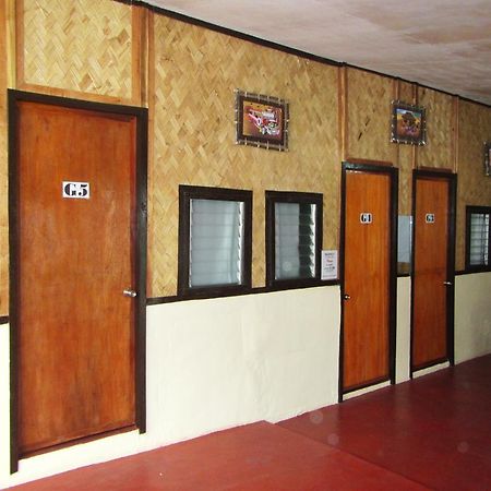 Coron Guapos Guesthouse Exterior photo